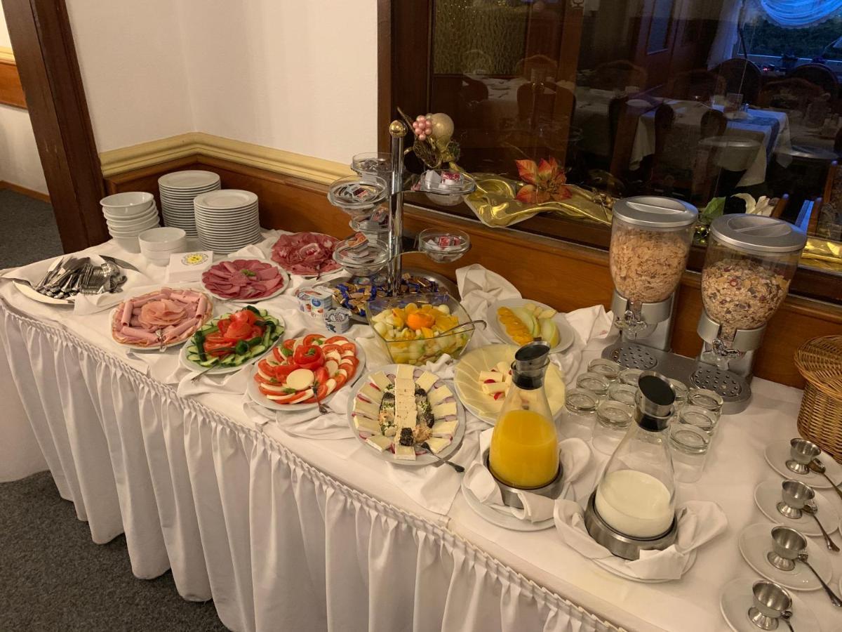 Hotel Restaurant Zur Post Вупперталь Екстер'єр фото